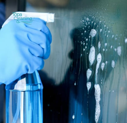 Mirror Cleaning